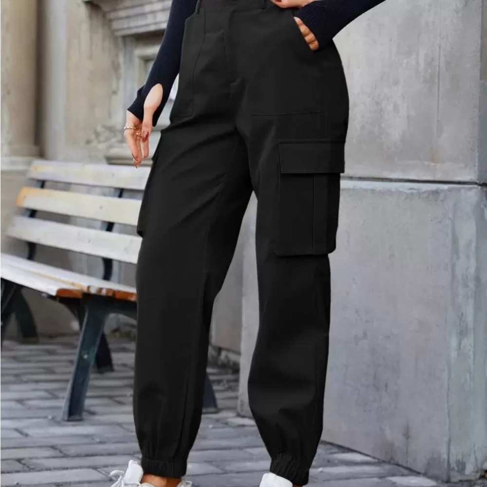SHEIN Black Cargo Joggers for Women